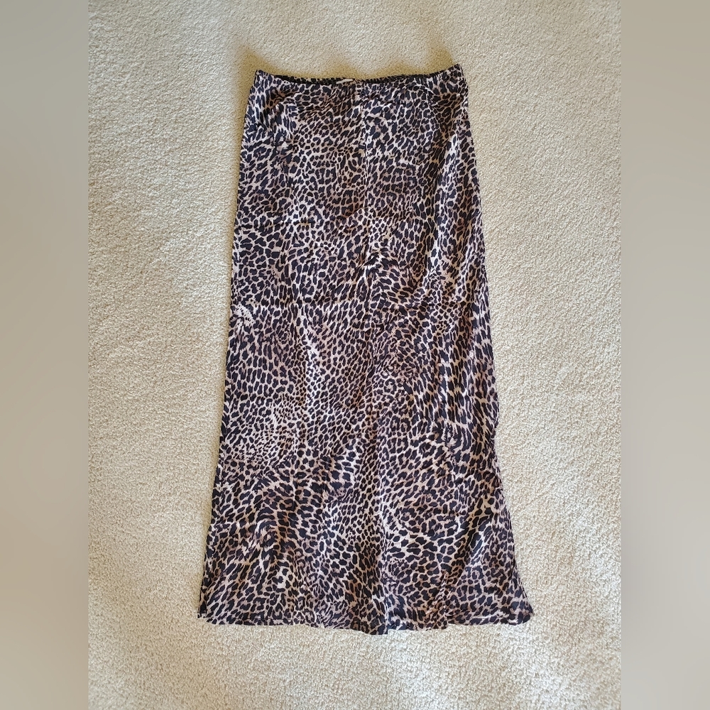 CLOSING JUNE 11!! NWOT Sisterhood Margot skirt - Picture 5 of 8